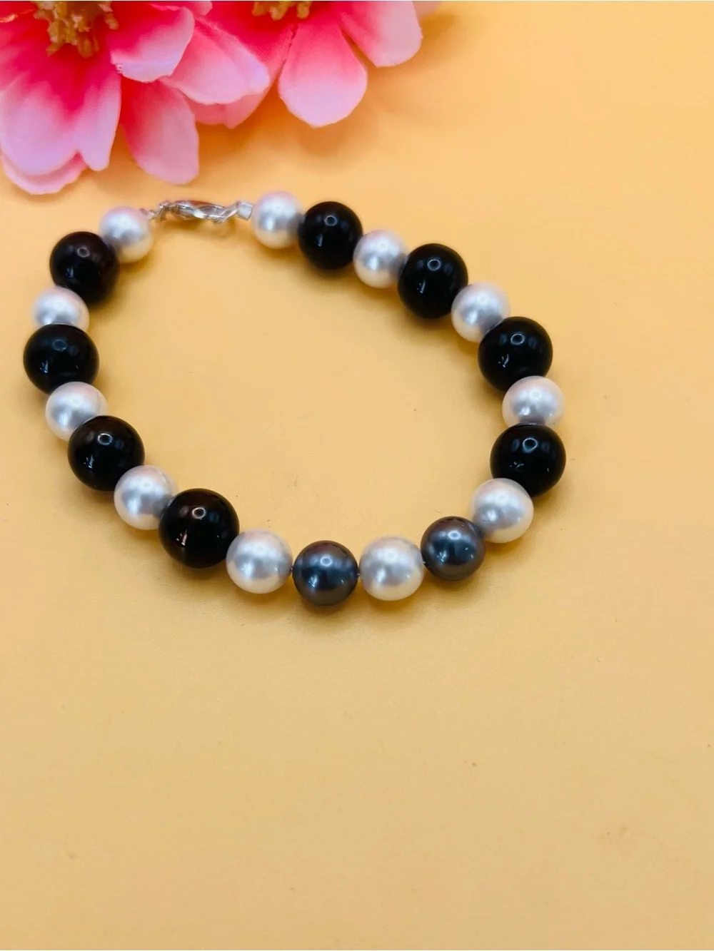 N/A elegant black